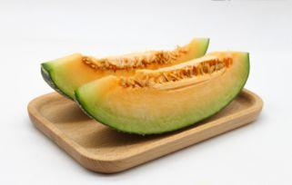 杨桃和哈密瓜能一块吃吗